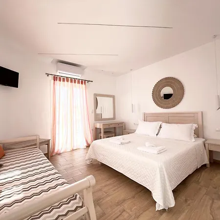 Cyclades Blue Aparthotel 3*